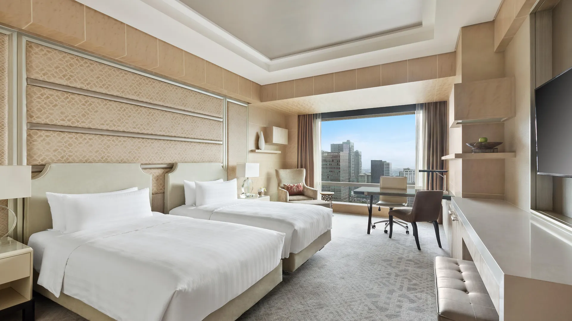 Shangri-La The Fort, Manila Taguig 5*,