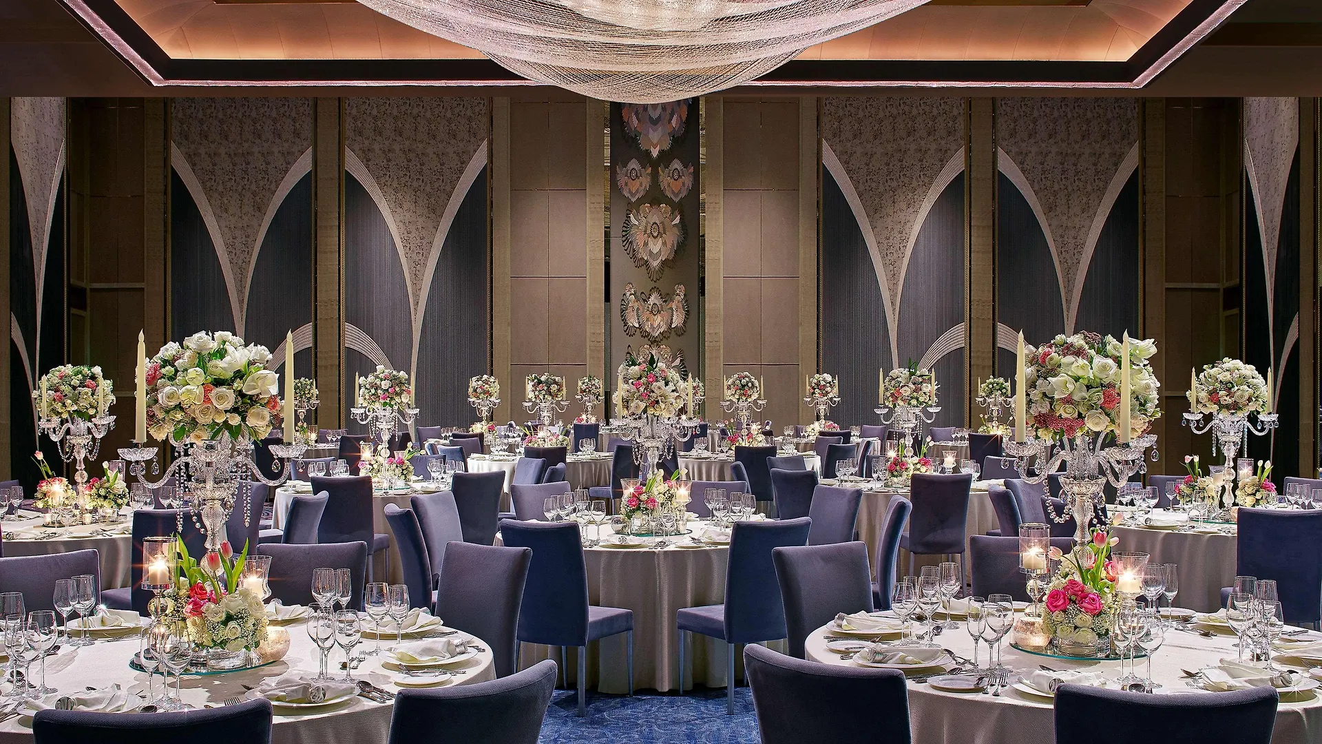 Shangri-La The Fort, Manila Taguig Hotel