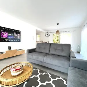  Villa Victoria #8 Persons #3 Bedrooms #terrace # Garage - Calm And Clim France