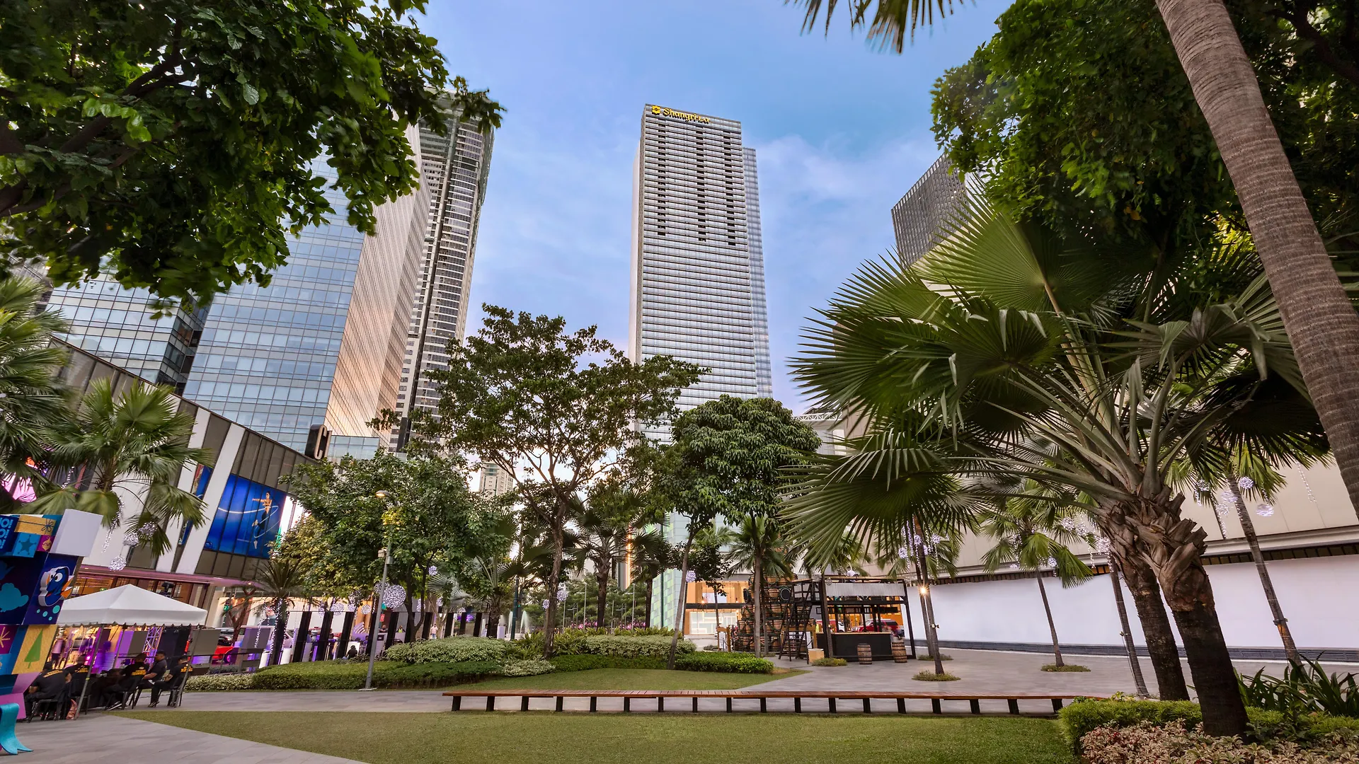 Shangri-La The Fort, Manila Taguig Hotel